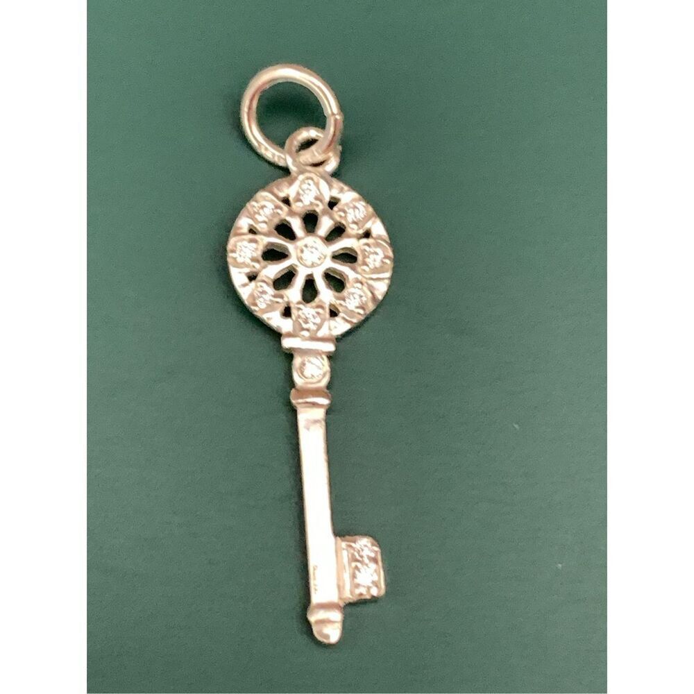 .925 Key Ornate Sterling Silver Jewelry Charm